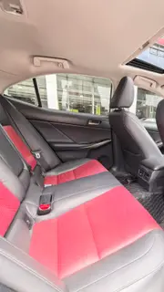 Lexus IS 2017 300 Versión líder interior foto 12 Lexus IS 2017 300 Versión líder interior foto 12