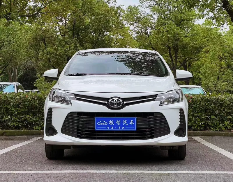 Toyota Vios 2021 1.5L CVT Version de création extérieur photo 2 Toyota Vios 2021 1.5L CVT Version de création extérieur photo 2