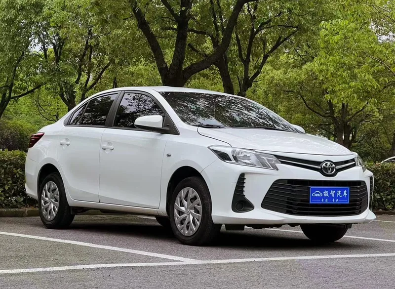 Toyota Vios 2021 1.5L CVT Version de création extérieur photo 3 Toyota Vios 2021 1.5L CVT Version de création extérieur photo 3
