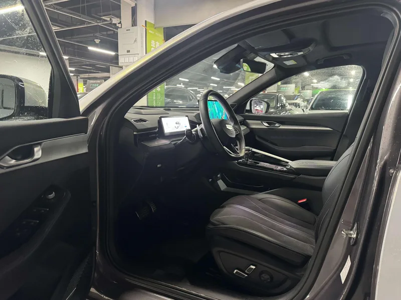 Geely Preface 2025 2.0T Oriental Yao full moon version exterior photo 4 Geely Preface 2025 2.0T Oriental Yao full moon version exterior photo 4