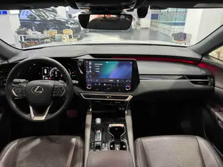 Lexus RX 2023 350h Four-wheel drive alcohol version interior photo 15 Lexus RX 2023 350h Four-wheel drive alcohol version interior photo 15