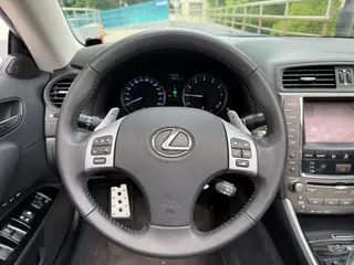 Lexus IS 2011 250C interior photo 11 Lexus IS 2011 250C interior photo 11