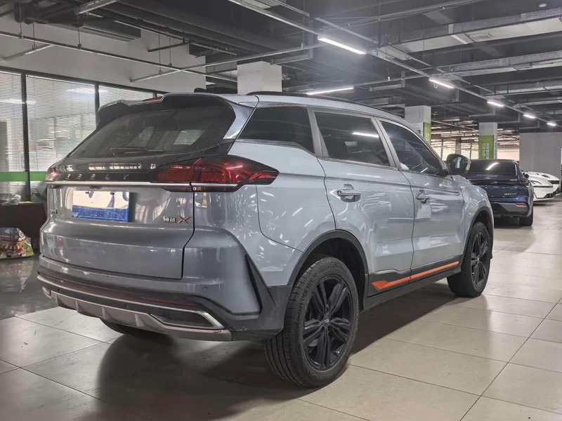 Geely Boyue 2022 Boyue X 1.8TD DCT Type de sagesse extérieur photo 6 Geely Boyue 2022 Boyue X 1.8TD DCT Type de sagesse extérieur photo 6