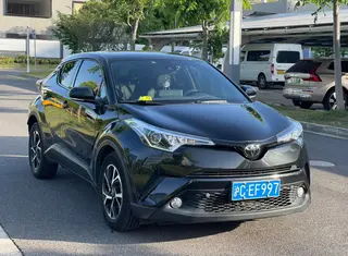 Toyota C-HR 2020 2.0L Version leader extérieur photo 3 Toyota C-HR 2020 2.0L Version leader extérieur photo 3