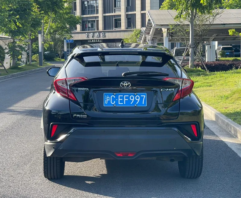 Toyota C-HR 2020 2.0L Version leader intérieur photo 10 Toyota C-HR 2020 2.0L Version leader intérieur photo 10