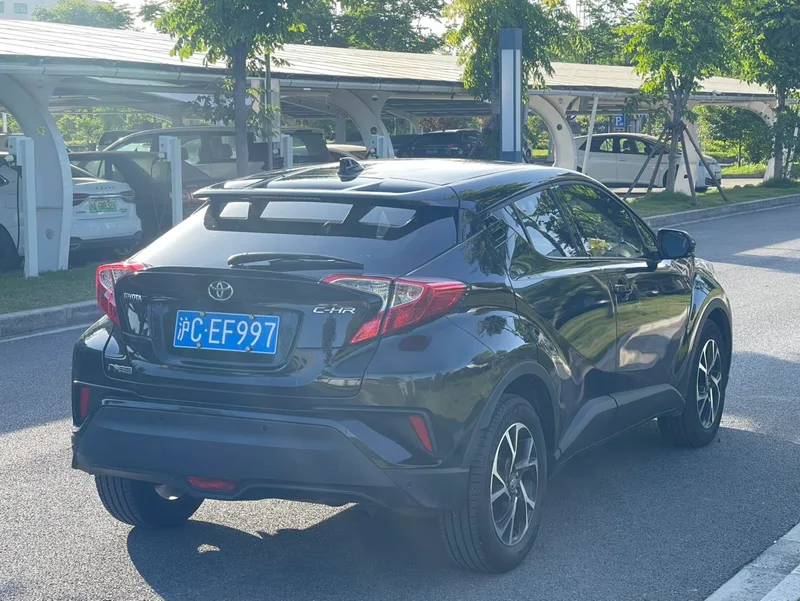 Toyota C-HR 2020 2.0L Version leader intérieur photo 11 Toyota C-HR 2020 2.0L Version leader intérieur photo 11
