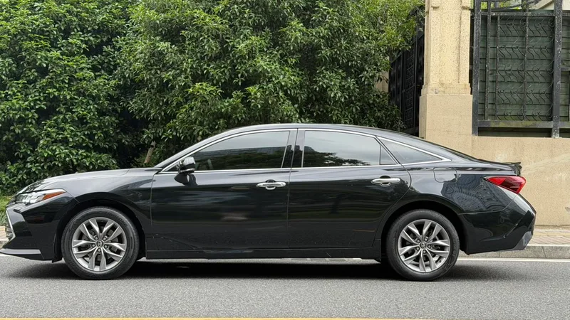Toyota Avalon 2021 2.5L Version de luxe intérieur photo 17 Toyota Avalon 2021 2.5L Version de luxe intérieur photo 17