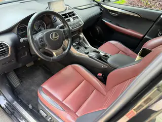 Lexus NX 2015 300h Tracción delantera Versión de Fengshang interior foto 10 Lexus NX 2015 300h Tracción delantera Versión de Fengshang interior foto 10