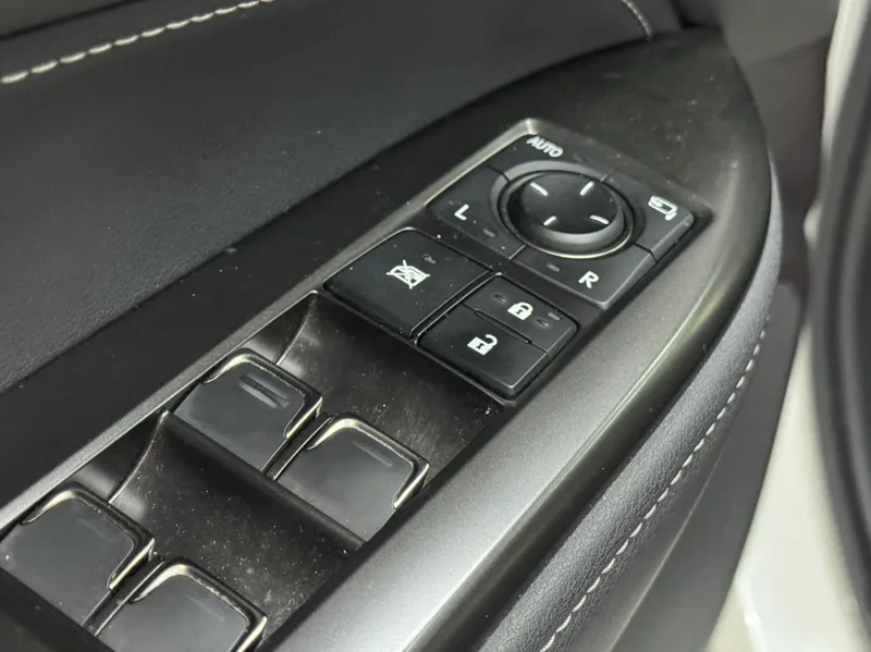 Lexus NX 2022 260 Tracción delantera Versión Chuangchi exterior foto 5 Lexus NX 2022 260 Tracción delantera Versión Chuangchi exterior foto 5