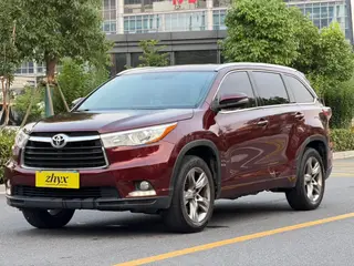 Toyota Highlander 2015 2.0T Version de luxe à deux roues motrices 7 Siège