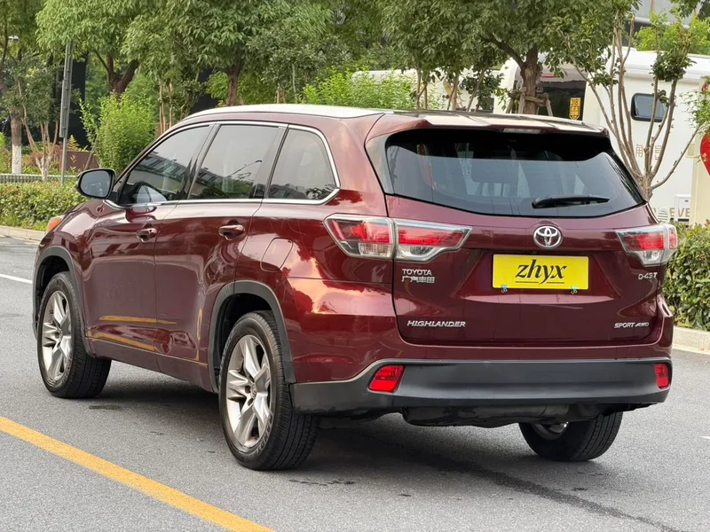 Toyota Highlander 2015 2.0T Version de luxe à deux roues motrices 7 Siège extérieur photo 7 Toyota Highlander 2015 2.0T Version de luxe à deux roues motrices 7 Siège extérieur photo 7