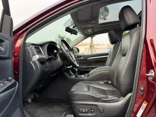 Toyota Highlander 2015 2.0T Version de luxe à deux roues motrices 7 Siège extérieur photo 8 Toyota Highlander 2015 2.0T Version de luxe à deux roues motrices 7 Siège extérieur photo 8