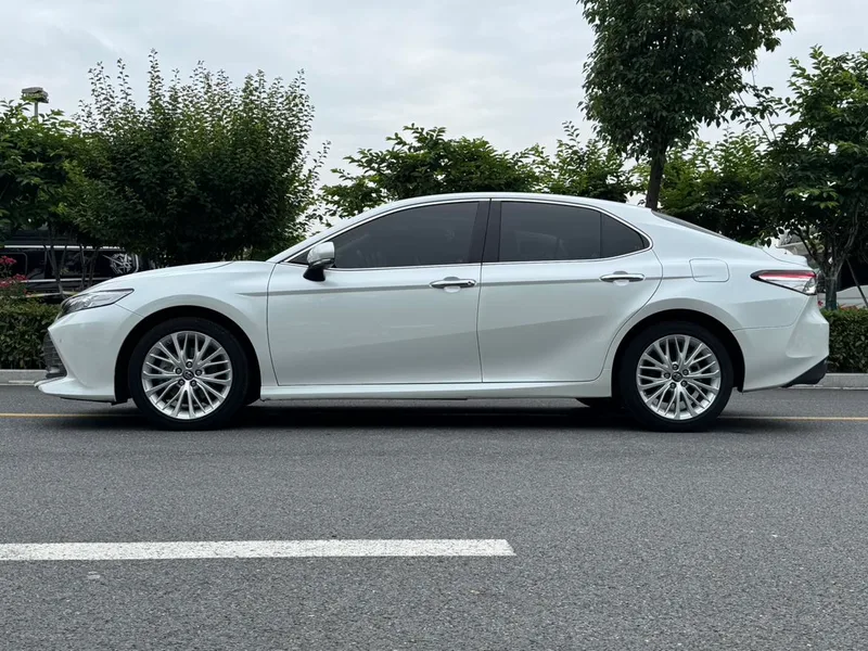 Toyota Camry 2019 2.5G Luxury Edition Country VI exterior photo 7 Toyota Camry 2019 2.5G Luxury Edition Country VI exterior photo 7