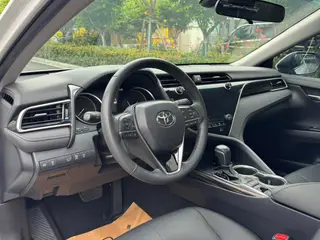 Toyota Camry 2019 2.5G Luxury Edition Country VI interior photo 12 Toyota Camry 2019 2.5G Luxury Edition Country VI interior photo 12