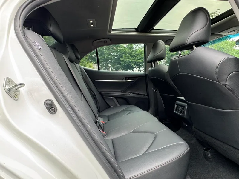 Toyota Camry 2019 2.5G Luxury Edition Country VI interior photo 15 Toyota Camry 2019 2.5G Luxury Edition Country VI interior photo 15
