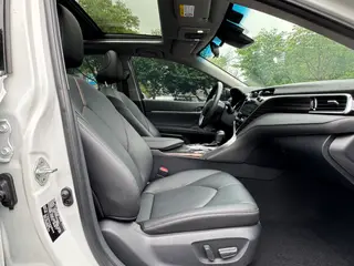 Toyota Camry 2019 2.5G Luxury Edition Country VI interior photo 16 Toyota Camry 2019 2.5G Luxury Edition Country VI interior photo 16