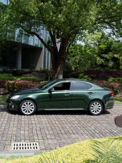 Lexus IS 2009 300 Versión deslumbrante exterior foto 3 Lexus IS 2009 300 Versión deslumbrante exterior foto 3