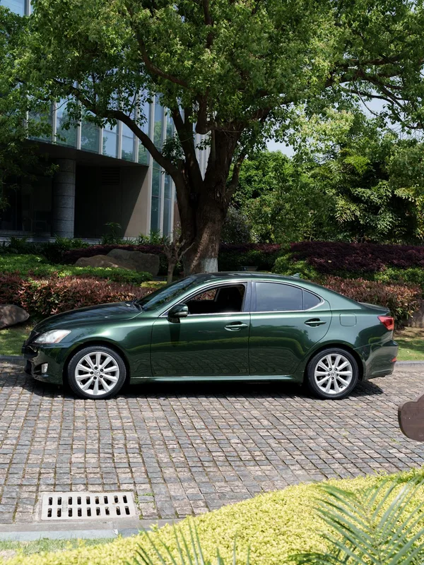 Lexus IS 2009 300 Versión deslumbrante exterior foto 3 Lexus IS 2009 300 Versión deslumbrante exterior foto 3