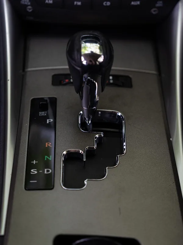 Lexus IS 2009 300 Versión deslumbrante interior foto 9 Lexus IS 2009 300 Versión deslumbrante interior foto 9