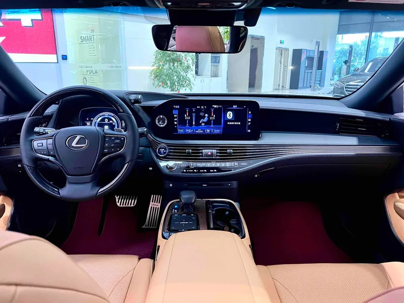 Lexus LS 2021 500h Edición de excelencia interior foto 6 Lexus LS 2021 500h Edición de excelencia interior foto 6