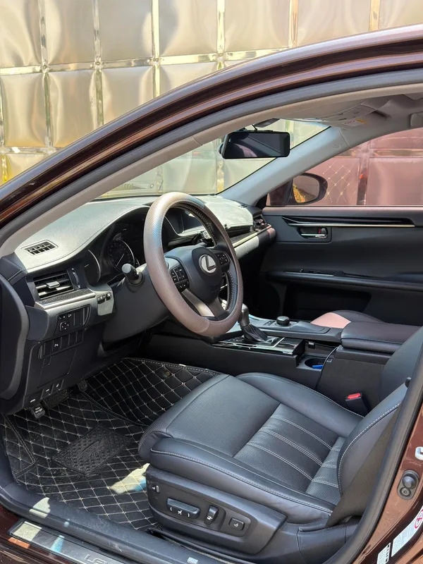 Lexus ES 2015 200 Comfort Edition exterior photo 4 Lexus ES 2015 200 Comfort Edition exterior photo 4