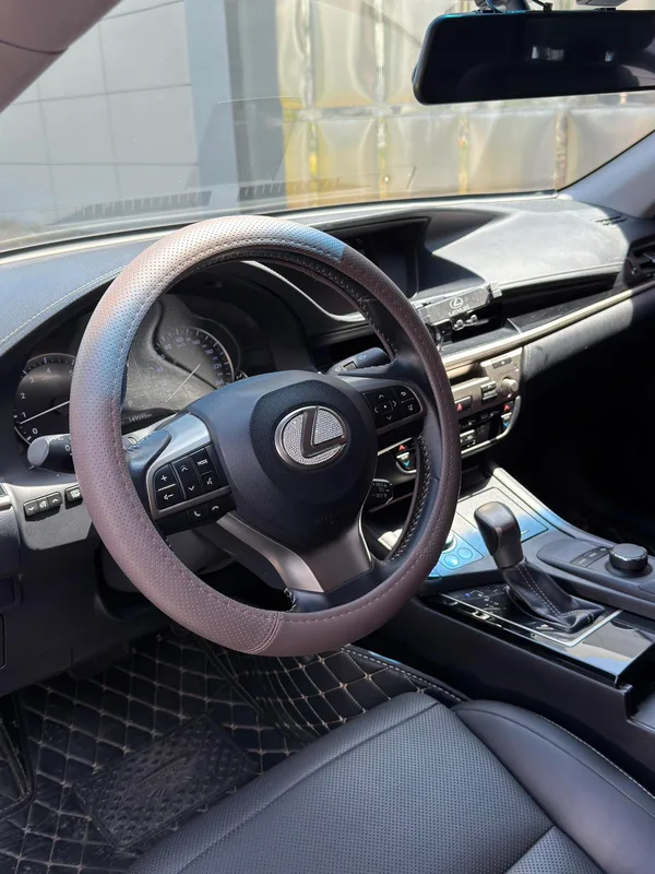 Lexus ES 2015 200 Comfort Edition exterior photo 5 Lexus ES 2015 200 Comfort Edition exterior photo 5