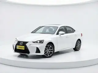 Lexus IS 2017 300 Leading Edition