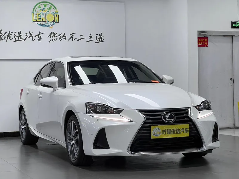 Lexus IS 2017 300 Leading Edition exterior photo 3 Lexus IS 2017 300 Leading Edition exterior photo 3