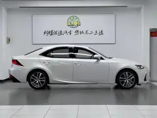 Lexus IS 2017 300 Leading Edition exterior photo 5 Lexus IS 2017 300 Leading Edition exterior photo 5