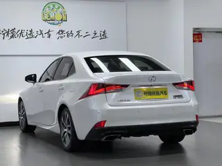 Lexus IS 2017 300 Leading Edition exterior photo 6 Lexus IS 2017 300 Leading Edition exterior photo 6