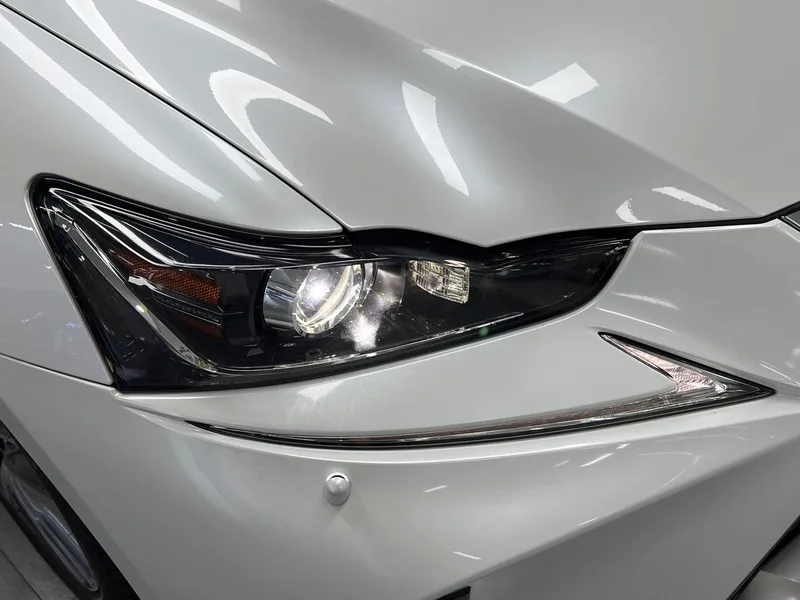 Lexus IS 2017 300 Leading Edition exterior photo 8 Lexus IS 2017 300 Leading Edition exterior photo 8