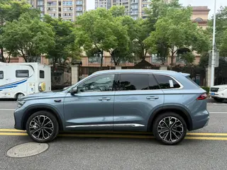 Geely Monjaro 2026 2.0TD High-power automatic four-wheel drive oriental obsidian full moon version exterior photo 8 Geely Monjaro 2026 2.0TD High-power automatic four-wheel drive oriental obsidian full moon version exterior photo 8