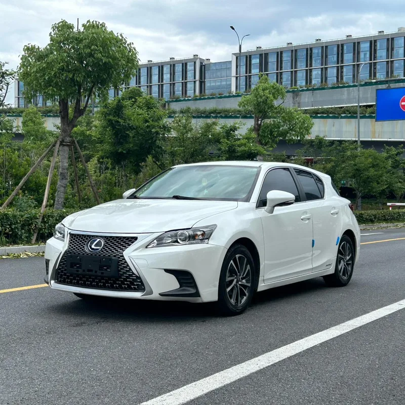Lexus CT 2020 CT200h Elite Edition Two colors exterior photo 1 Lexus CT 2020 CT200h Elite Edition Two colors exterior photo 1