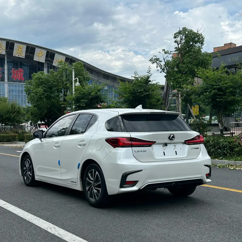 Lexus CT 2020 CT200h Elite Edition Two colors exterior photo 4 Lexus CT 2020 CT200h Elite Edition Two colors exterior photo 4