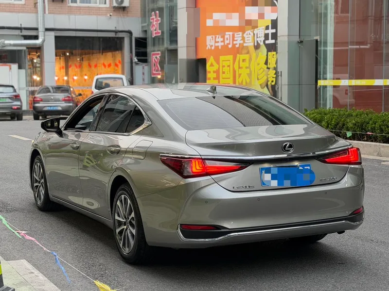 Lexus ES 2022 200 Premium Edition exterior photo 3 Lexus ES 2022 200 Premium Edition exterior photo 3