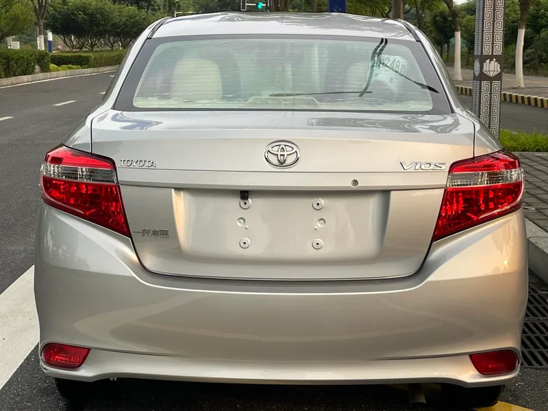 Toyota Vios 2014 1.3L Automatic Zhishang Edition exterior photo 7 Toyota Vios 2014 1.3L Automatic Zhishang Edition exterior photo 7