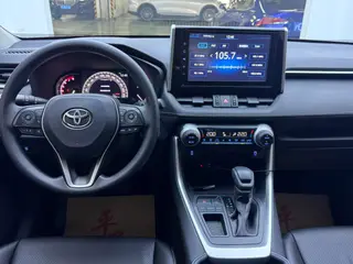 Toyota RAV4 2020 2.0L CVT Versión de moda con tracción en dos ruedas interior foto 15 Toyota RAV4 2020 2.0L CVT Versión de moda con tracción en dos ruedas interior foto 15