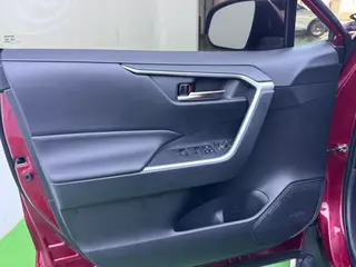 Toyota RAV4 2020 2.0L CVT Versión de moda con tracción en dos ruedas interior foto 18 Toyota RAV4 2020 2.0L CVT Versión de moda con tracción en dos ruedas interior foto 18