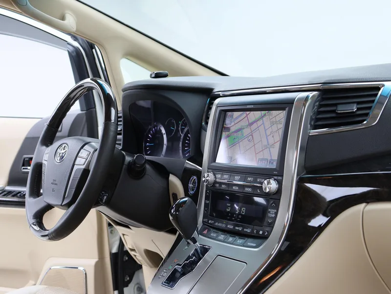 Toyota Alphard 2015 3.5L Premium Edition interior photo 11 Toyota Alphard 2015 3.5L Premium Edition interior photo 11