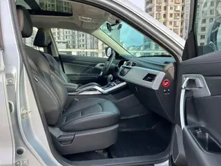 Geely Boyue 2016 1.8TD Auto-smart type interior photo 17 Geely Boyue 2016 1.8TD Auto-smart type interior photo 17