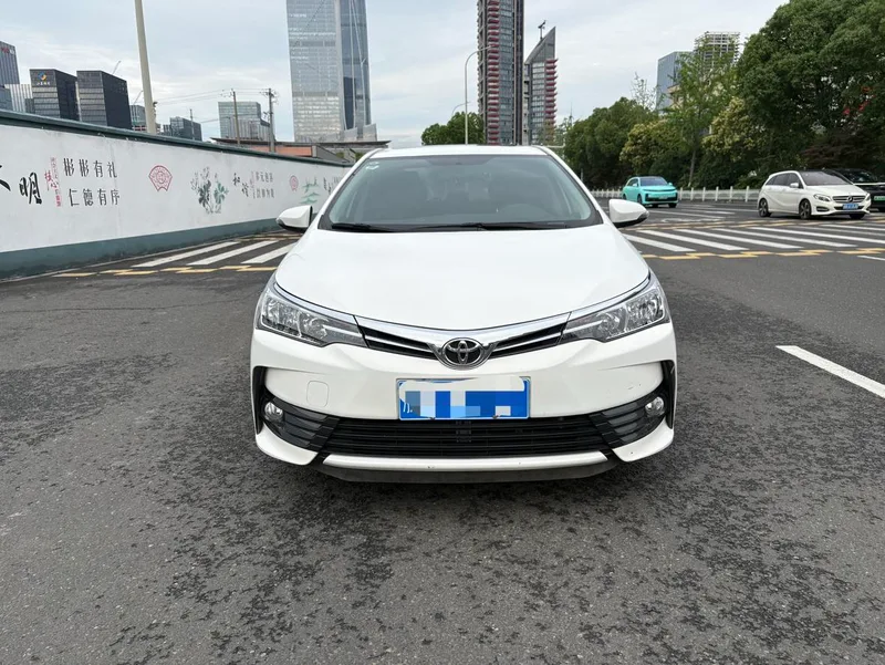 Toyota Corolla 2018 1.2T S-CVT GL Version intelligente État VI extérieur photo 6 Toyota Corolla 2018 1.2T S-CVT GL Version intelligente État VI extérieur photo 6