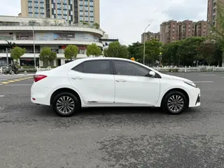 Toyota Corolla 2018 1.2T S-CVT GL Version intelligente État VI intérieur photo 7 Toyota Corolla 2018 1.2T S-CVT GL Version intelligente État VI intérieur photo 7