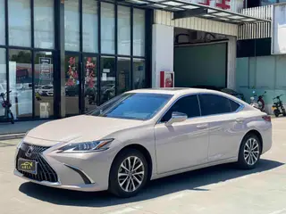 Lexus ES 2022 200 Premium Edition exterior photo 1 Lexus ES 2022 200 Premium Edition exterior photo 1