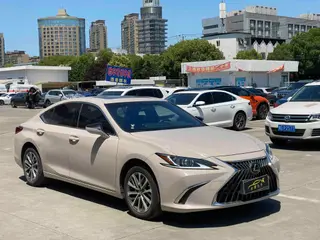 Lexus ES 2022 200 Premium Edition exterior photo 3 Lexus ES 2022 200 Premium Edition exterior photo 3