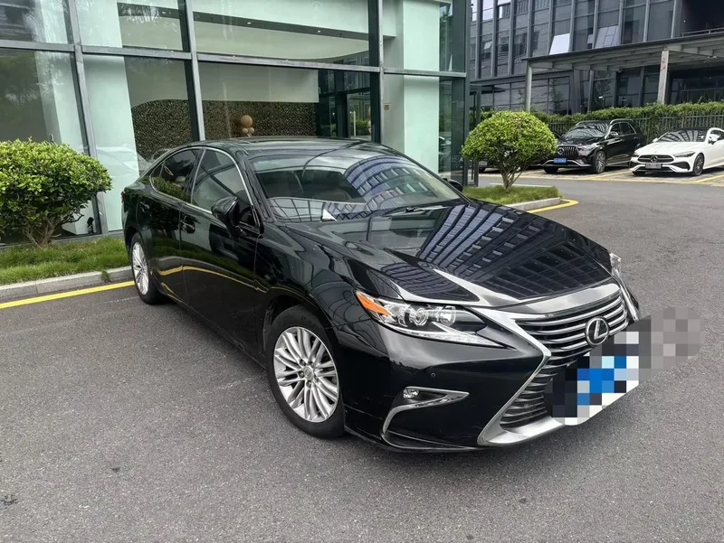 Lexus ES 2015 200 Comfort Edition exterior photo 2 Lexus ES 2015 200 Comfort Edition exterior photo 2