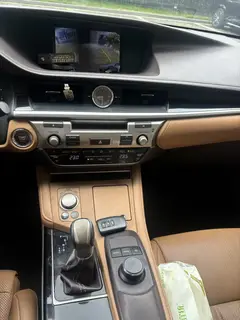 Lexus ES 2015 200 Comfort Edition exterior photo 4 Lexus ES 2015 200 Comfort Edition exterior photo 4