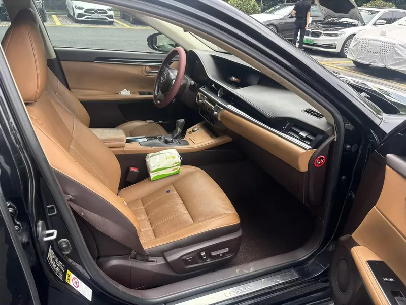 Lexus ES 2015 200 Comfort Edition exterior photo 5 Lexus ES 2015 200 Comfort Edition exterior photo 5