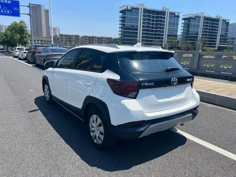 Toyota Yaris L 2020 Vibrant X 1.5L CVT Leading Edition interior photo 9 Toyota Yaris L 2020 Vibrant X 1.5L CVT Leading Edition interior photo 9