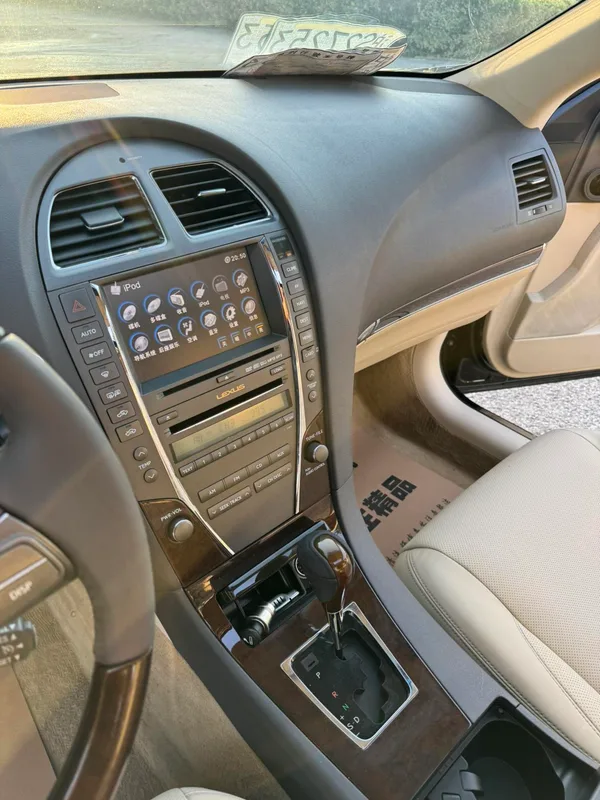 Lexus ES 2010 350 Luxury Edition exterior photo 9 Lexus ES 2010 350 Luxury Edition exterior photo 9