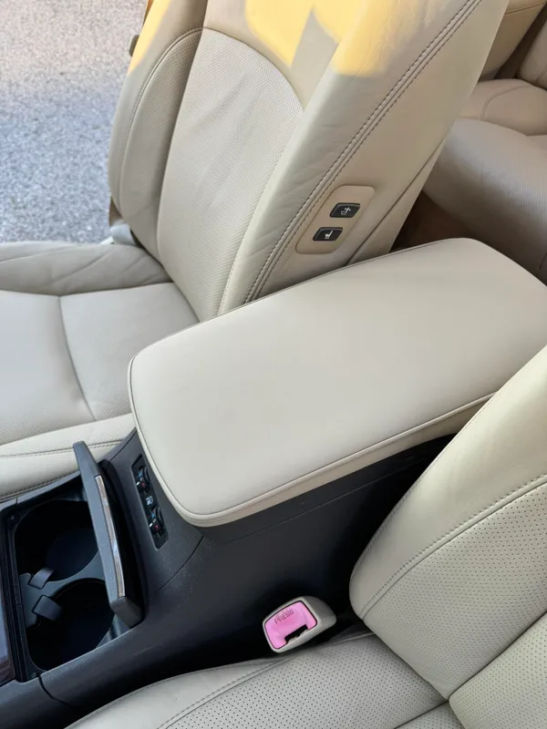 Lexus ES 2010 350 Luxury Edition interior photo 11 Lexus ES 2010 350 Luxury Edition interior photo 11